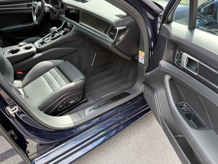 Porsche Panamera 4 E-Hybrid