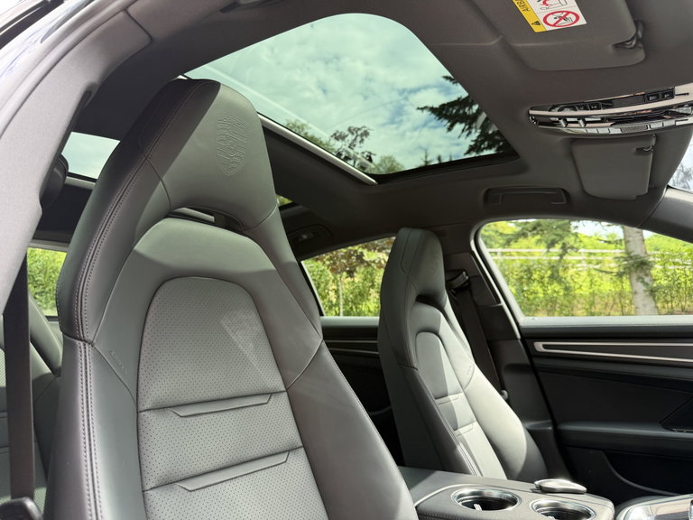 Porsche Panamera 4 E-Hybrid