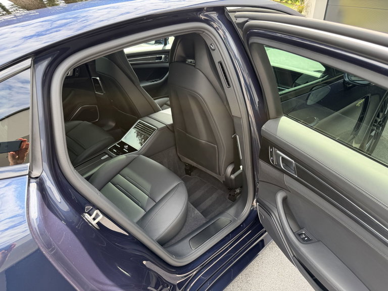 Porsche Panamera 4 E-Hybrid