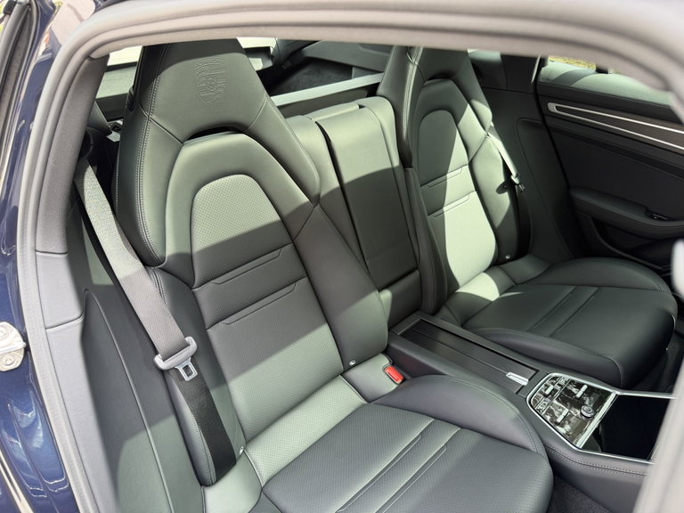 Porsche Panamera 4 E-Hybrid