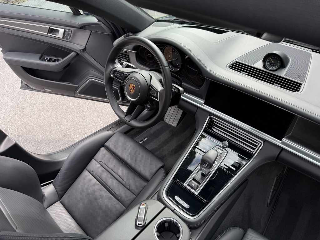 Porsche Panamera 4 E-Hybrid