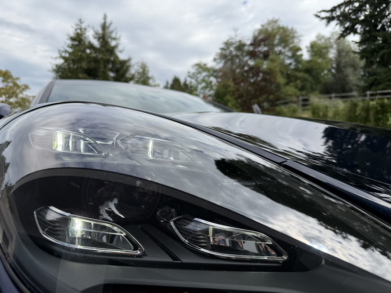 Porsche Panamera 4 E-Hybrid