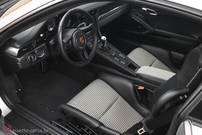 Porsche 991.2 GT3 Touring