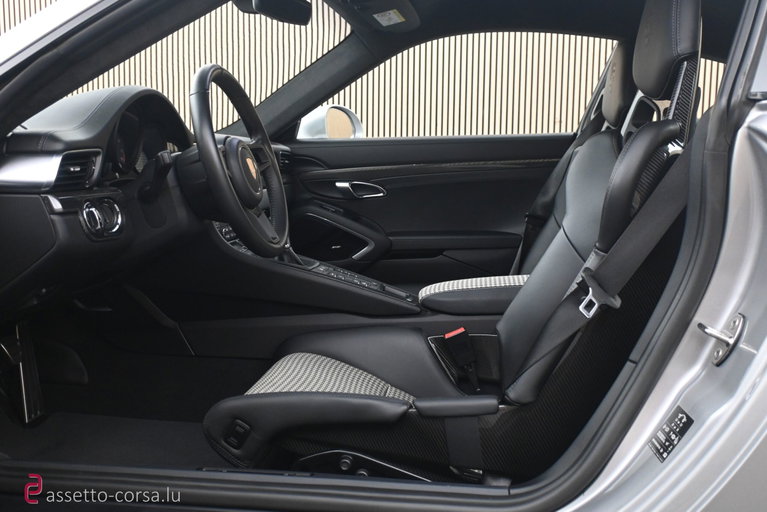 Porsche 991.2 GT3 Touring