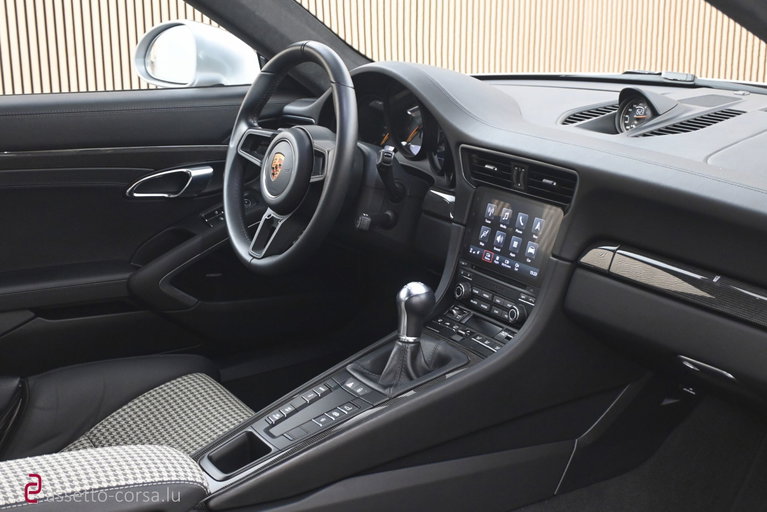 Porsche 991.2 GT3 Touring