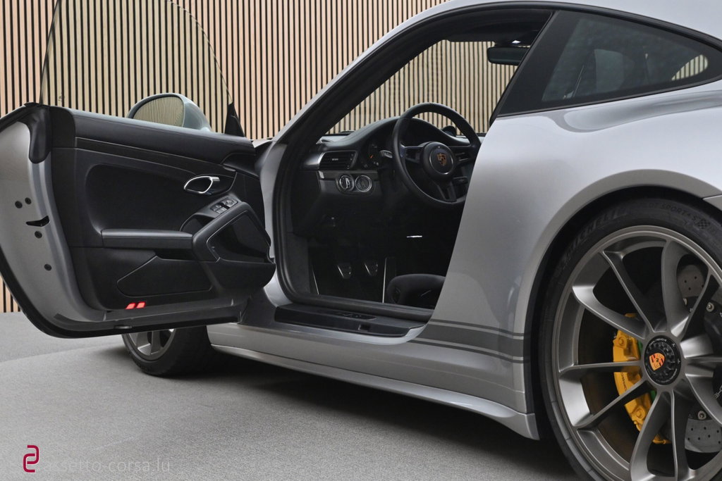 Porsche 991.2 GT3 Touring
