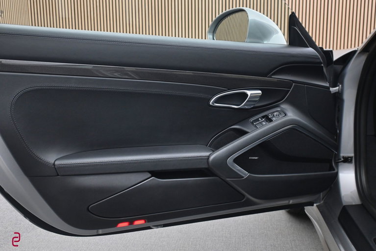 Porsche 991.2 GT3 Touring