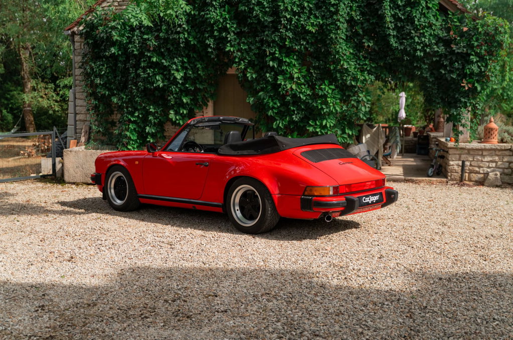 Porsche 911 Carrera 3.2
