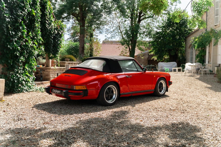 Porsche 911 Carrera 3.2