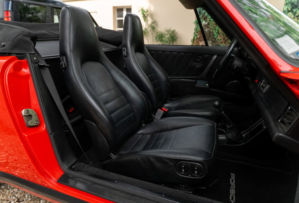 Porsche 911 Carrera 3.2