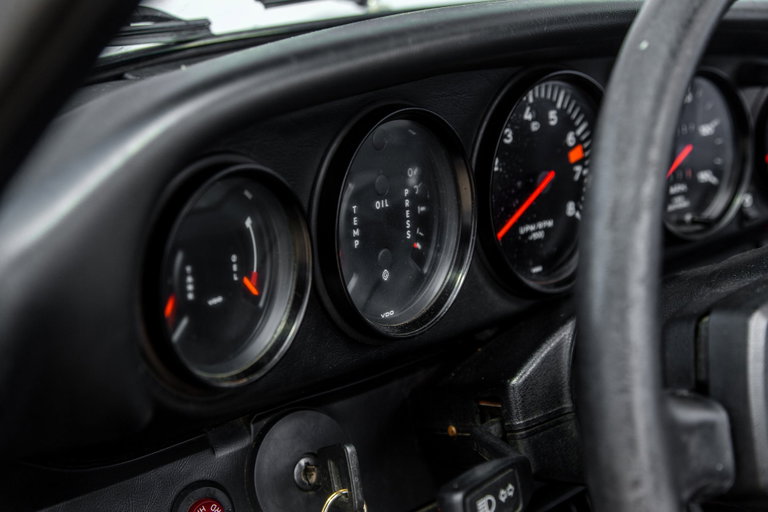 Porsche 911 Carrera 3.0