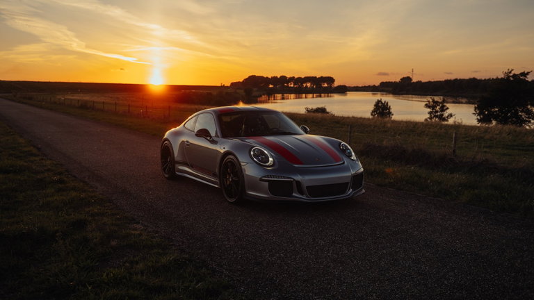 Porsche 911 R