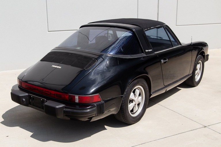 Porsche 911 Carrera 3.0