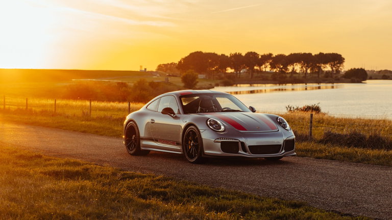 Porsche 911 R