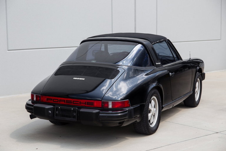 Porsche 911 Carrera 3.0