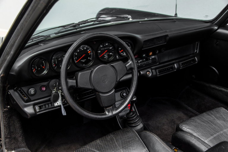 Porsche 911 Carrera 3.0