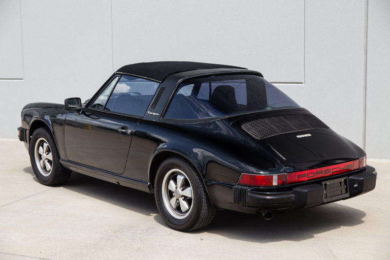 Porsche 911 Carrera 3.0