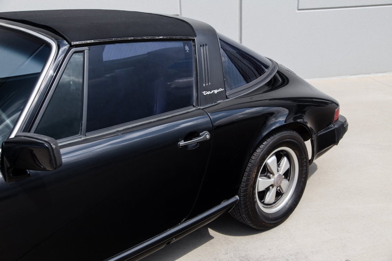 Porsche 911 Carrera 3.0