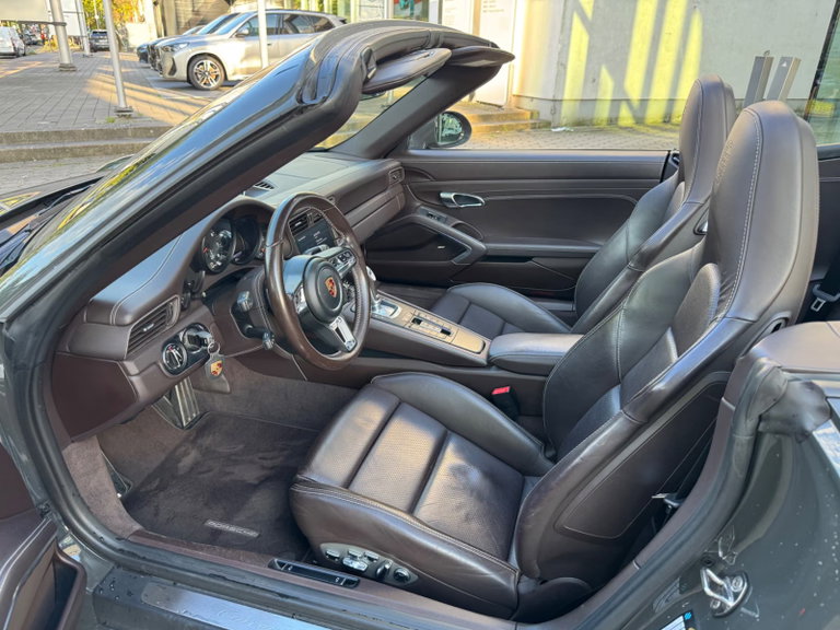 Porsche 991.2 Carrera 4 GTS