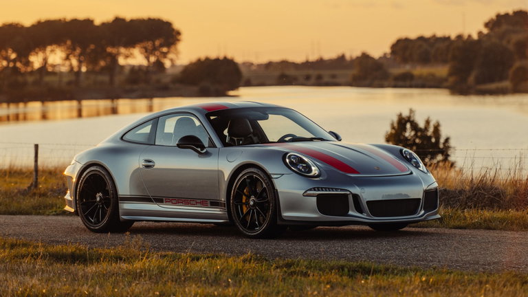 Porsche 911 R