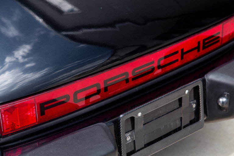 Porsche 911 Carrera 3.0