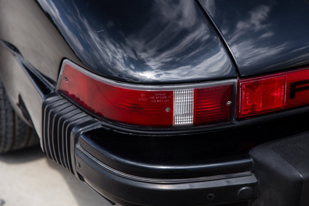 Porsche 911 Carrera 3.0