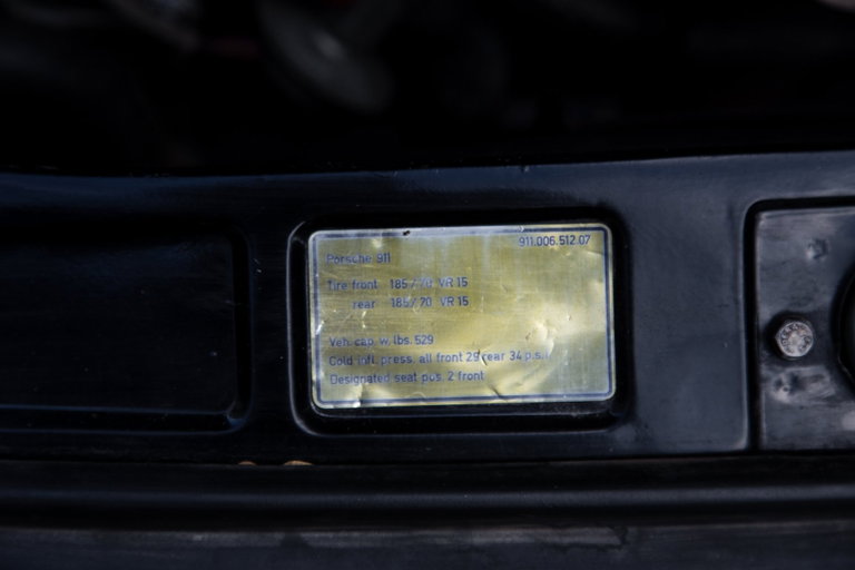 Porsche 911 Carrera 3.0