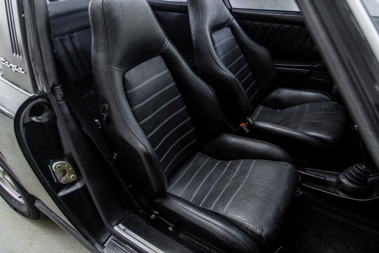 Porsche 911 Carrera 3.0