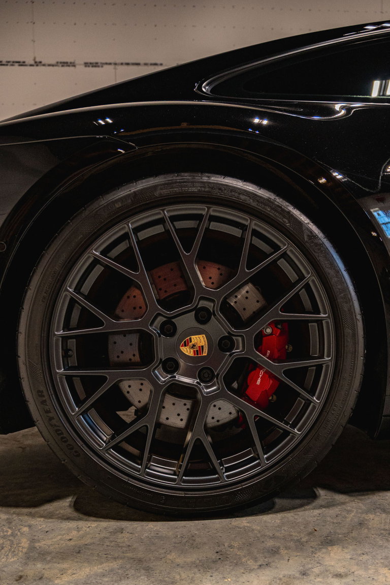 Porsche 992.2 Carrera GTS