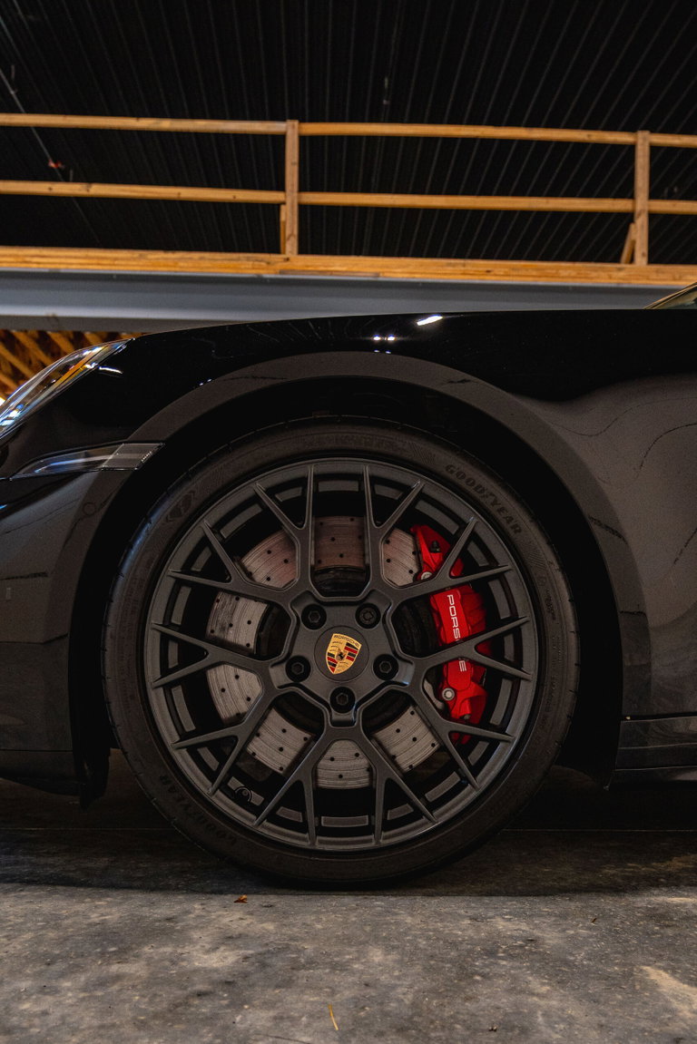 Porsche 992.2 Carrera GTS