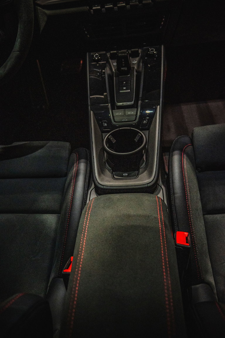 Porsche 992.2 Carrera GTS