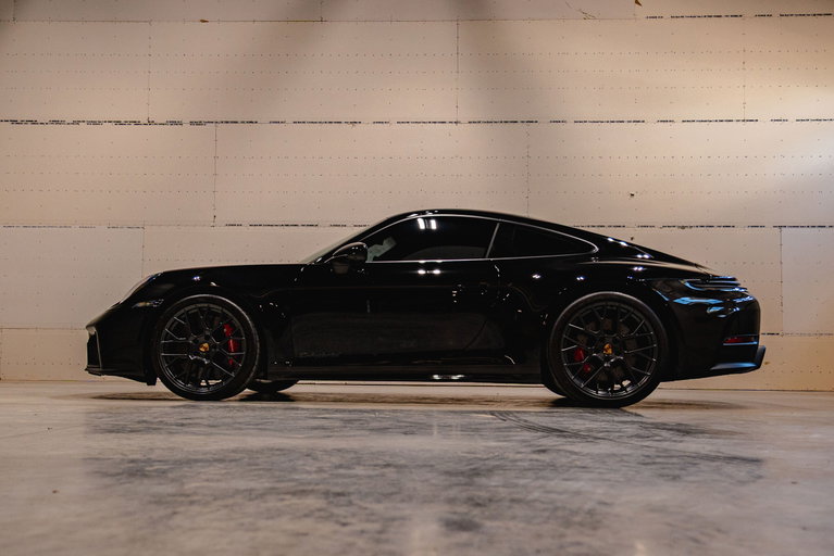 Porsche 992.2 Carrera GTS