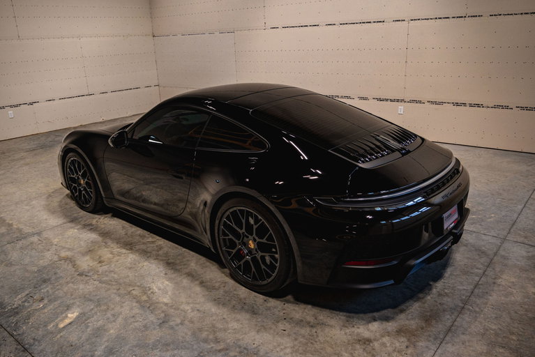 Porsche 992.2 Carrera GTS