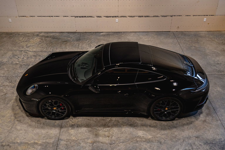Porsche 992.2 Carrera GTS