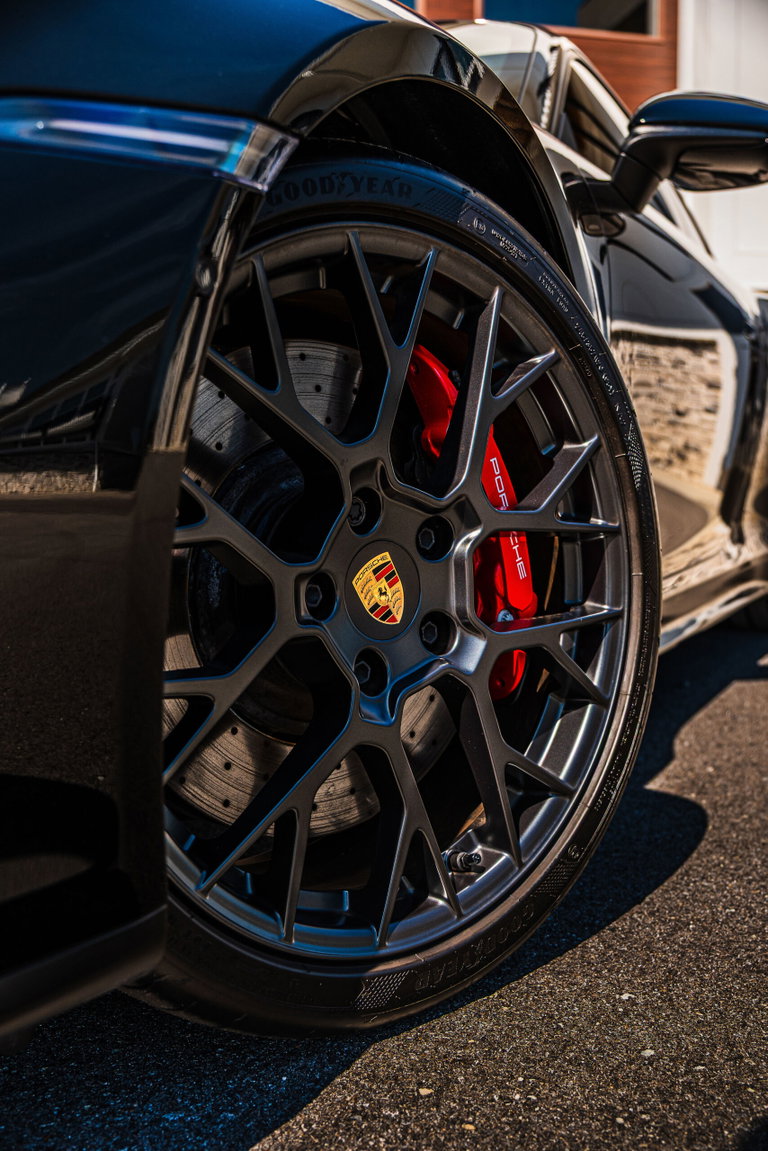 Porsche 992.2 Carrera GTS