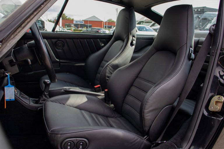 Porsche 964 Carrera 4