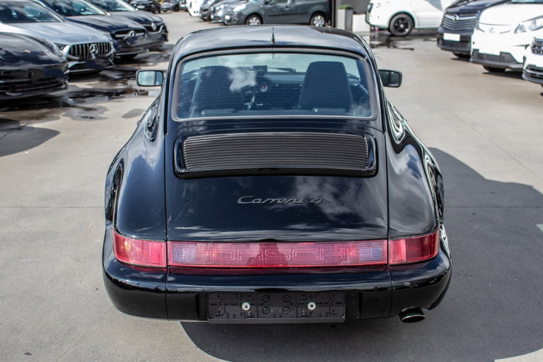 Porsche 964 Carrera 4