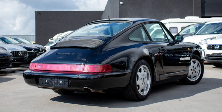 Porsche 964 Carrera 4