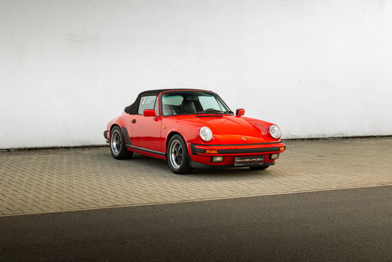 Porsche 911 Carrera 3.2