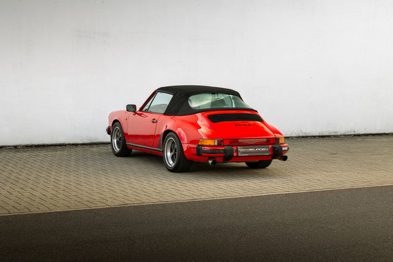 Porsche 911 Carrera 3.2