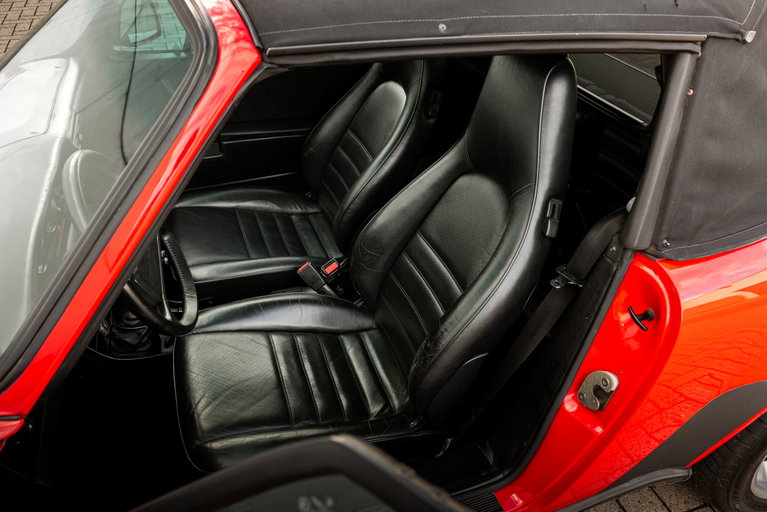 Porsche 911 Carrera 3.2