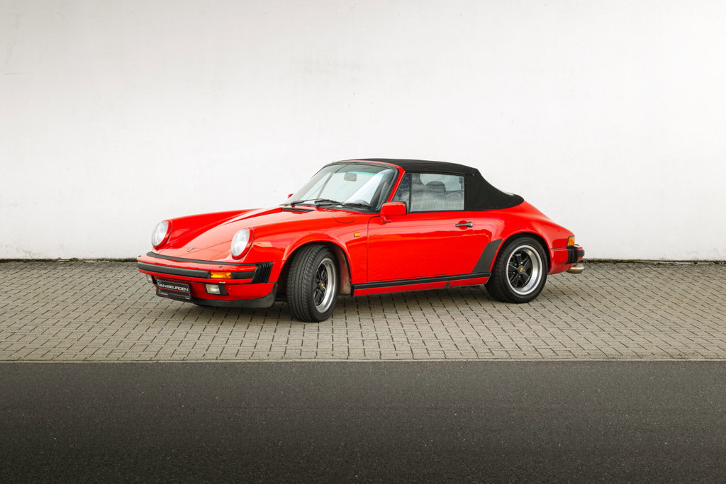 Porsche 911 Carrera 3.2