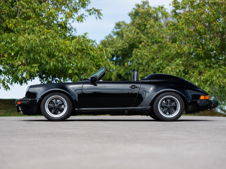 Porsche 911 Carrera 3.2 Speedster