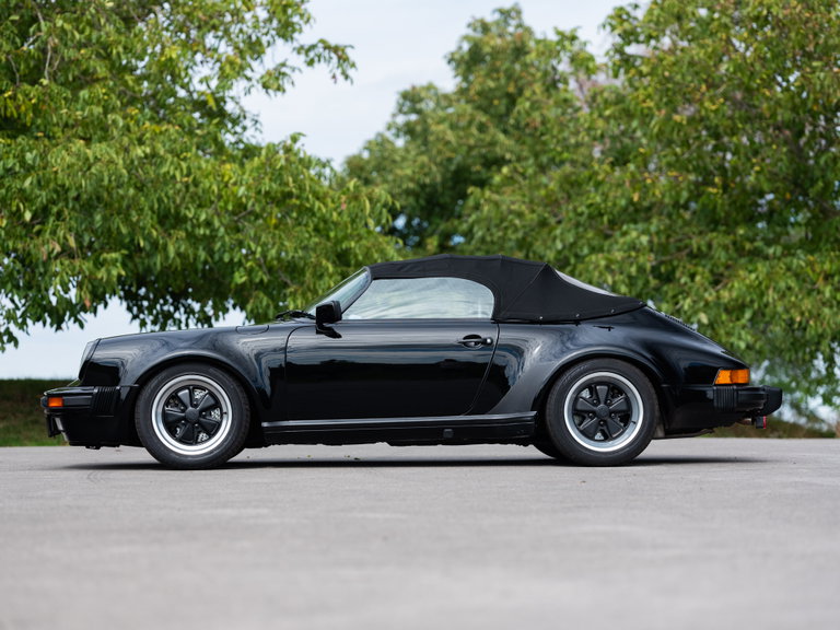 Porsche 911 Carrera 3.2 Speedster