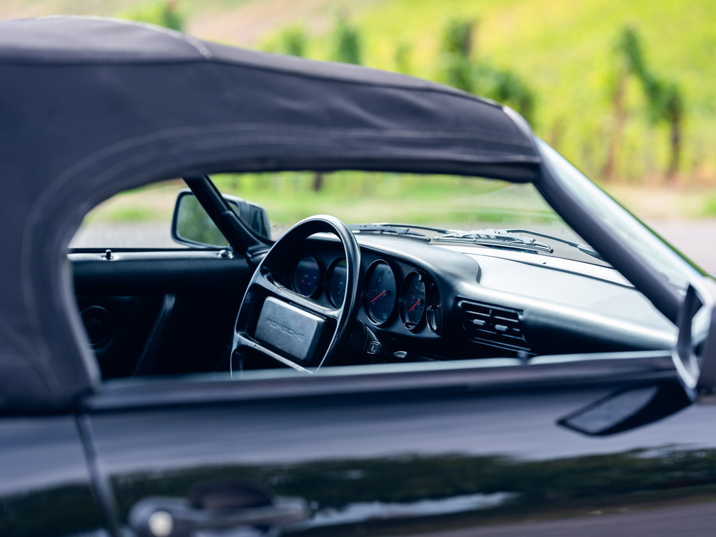 Porsche 911 Carrera 3.2 Speedster