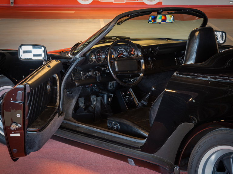 Porsche 911 Carrera 3.2 Speedster