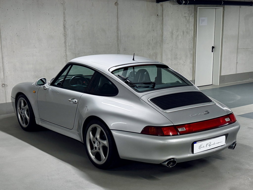 Porsche 993 Carrera 4S