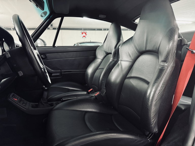 Porsche 993 Carrera 4S