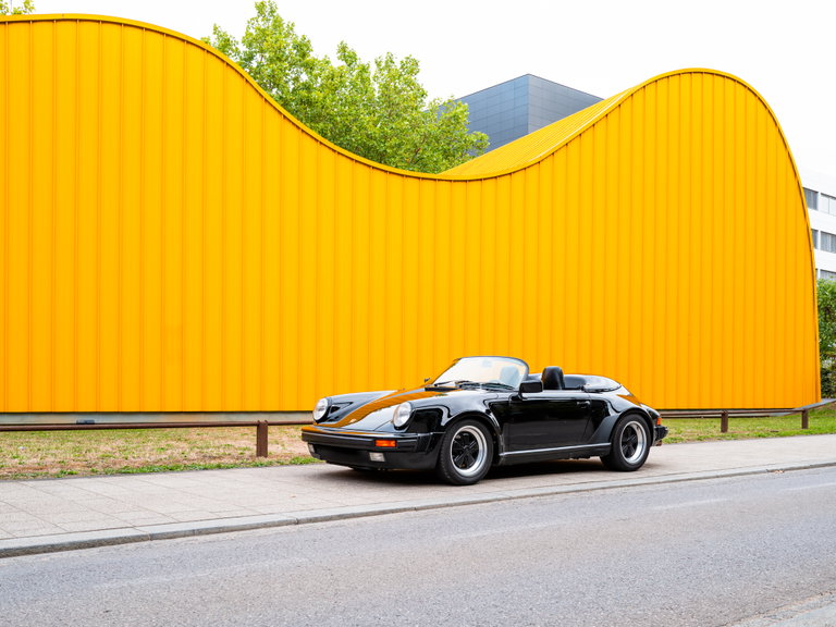 Porsche 911 Carrera 3.2 Speedster