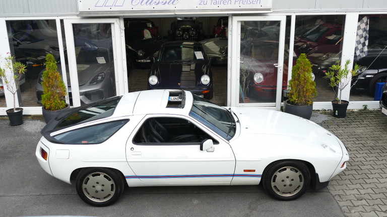 Porsche 928 S